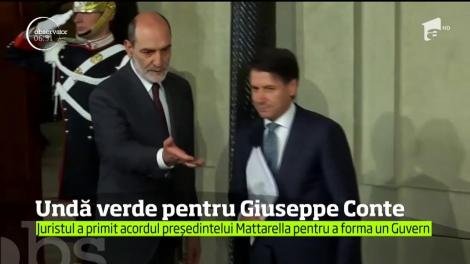 După două zile de reflecţie, preşedintele italian a acceptat nominalizarea lui Giuseppe Conte ca şi premier