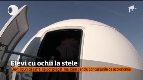 Liceeni unui colegiu din Baia Mare pot studia astrele cu ajutorul propriului observator