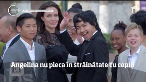 Angelina Jolie nu poate pleca în străinătate cu copiii