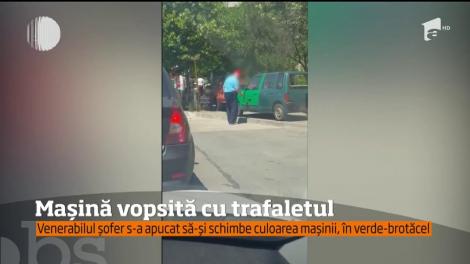 Un venerabil domn din Bucureşti a decis să-și vopsească mașina cu trafaletul