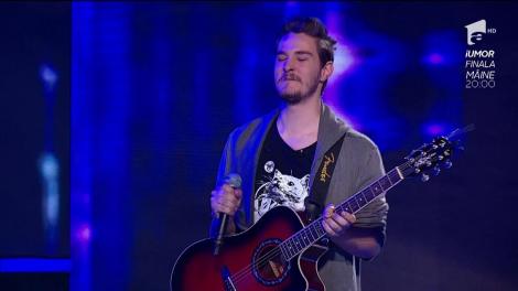 Ce duel! Tomy Weissbuch și Alexandra Crișan au făcut show cu vocile lor. Carla's Dreams: "Eşti ca o piesă despre mama la care nu poţi da dislike"