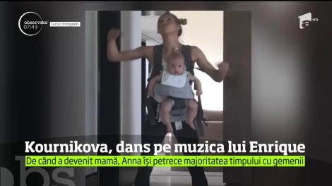 După o perioadă în care a „dispărut" din lumina reflectoarelor, fosta jucătoare de tenis Anna Kournikova a revenit în forţă pe reţelele de socializare,