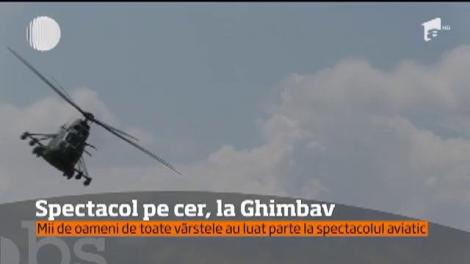 Spectacol plin de adrenalin pe aerodromul din Ghimbav