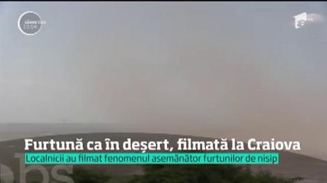 O furtună de nisip s-a dezlănţuit peste Craiova! Imagini incredibile, la fel ca &icirc;n deşert, au fost surprinse pe străzile din oraş