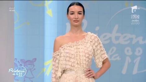 Stil de succes! Prezentare de modă marca Elena Perseil, în platoul de la "Prietenii de la 11"