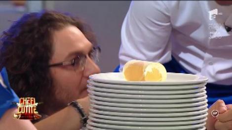 Tensiuni „ la cuțite” între Bontea şi Scărlătescu: "N-ai voie să foloseşti fructe! Proba a fost brânză! Regulile sunt făcute pentru fraieri"