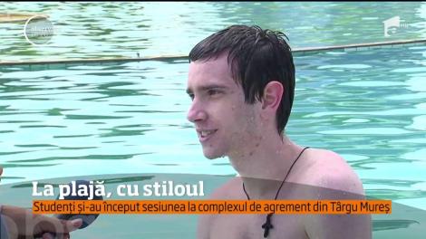 Elevii şi studenţii din T&acirc;rgu Mureş &icirc;nvăţă pentru examene la ştrand!