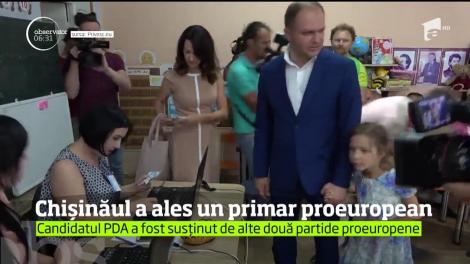 Noul primar al oraşului Chişinău este Andrei Năstase, candidatul Platformei pentru Dreptate şi Adevăr, de orientare pro-europeană