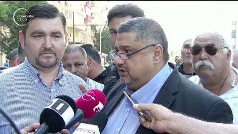 Peste 200 de taximetrişti din Capitală au ieşit din nou în stradă!