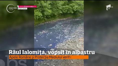 Râul Ialomiţa a devenit albastru