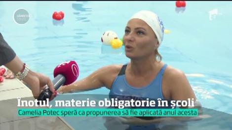 Înotul, disciplină obligatorie în şcoli. Prima unitate de învățământ din București în care sunt predate lecții:  "Așa creşte încrederea lor în sine"