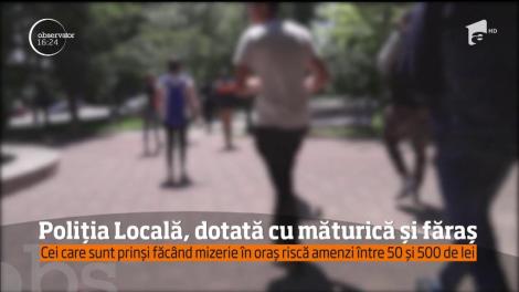 Poliția Locală din Suceava, dotată cu măturică și făraș