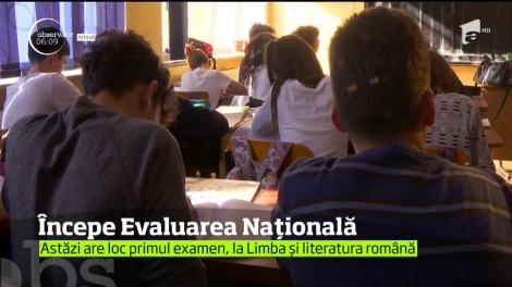Zi cu emoţii mari! Are loc primul examen decisiv pentru elevii absolvenţi ai clasei a opta