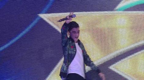 Cei opt câștigători Next Star, în fața celor trei jurați