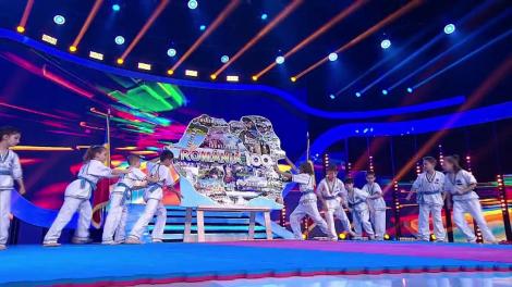Să fie verzi? Să fie roșii? Steluțele sunt în "mâinile" juriului. Akikai, super demonstrație de karate pe scena "Next Star"