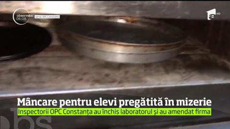 Mâncare pentru elevi pregătită în mizerie la o patiserie din Constanța