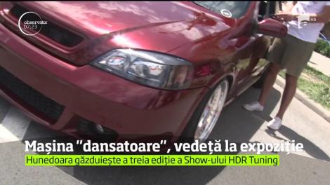 Mașina "dansatoare", vedetă la expoziția de la Hunedoara