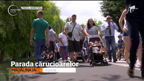 Parada cărucioarelor! Peste o sută de părinți au participat la marș