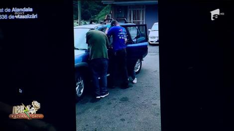 Smiley news! Cum să nu îți deblochezi mașina daca îți uiți cheile înauntru