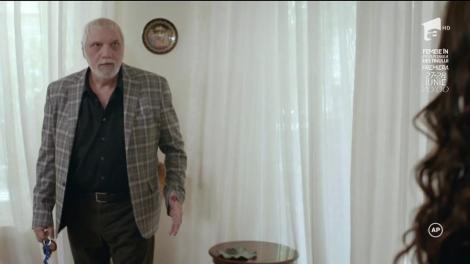 Dan Lăzărescu trece prin clipe grele, fiind nevoit să renunțe la locuința sa. “Am pierdut casa! Mâine trebuie să mă duc la bancă, s-o predau ca ultimul tâlhar!