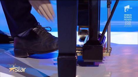 David Petre, un pianist plin de umor pe scena ”Next Star”