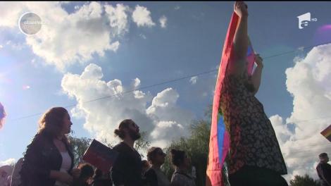 Comunitatea LGBT își cere drepturile. Marșul Cluj Pride 2018 a început aseară în fața Sălii Sporturilor