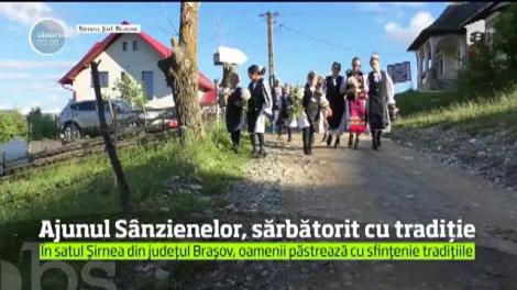 Ajunul Sânzienelor, sărbătorit cum se cuvine. În satul Șirnea din județul Brașov, oamenii păstrează cu sfințenie tradițiile