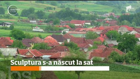 În timp ce colegii lui visează să se remarce în Capitală, un tânăr bihorean nu vrea decât să sculpteze liniştit, în satul românesc