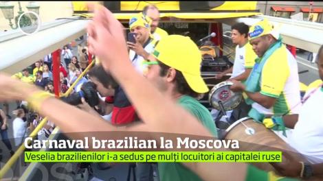 Suporterii echipei naţionale a Braziliei au adus carnavalul la Moscova!