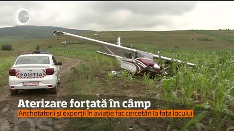 UPDATE: PANICĂ în România după ce un AVION a aterizat forțat într-o LOCALITATE. Autoritățile sunt în ALERTĂ