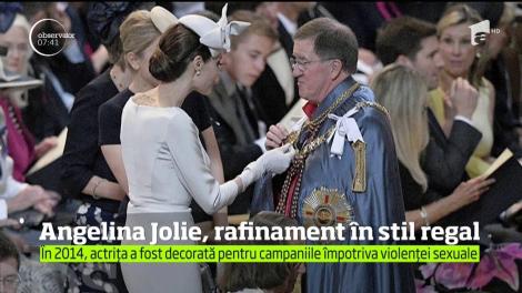 Angelina Jolie a fost în centrul atenţiei la unul dintre evenimentele organizate în Londra de familia regală britanică