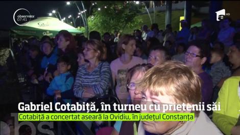La trei ani de la cel mai greu moment din viaţa sa, cântăreţul Gabriel Cotabiţă a pornit din nou în turneu