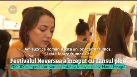 Festivalul Neversea a început cu dansul ploii. 200.000 de spectatori sunt așteptați la festivalul de la Marea Neagră