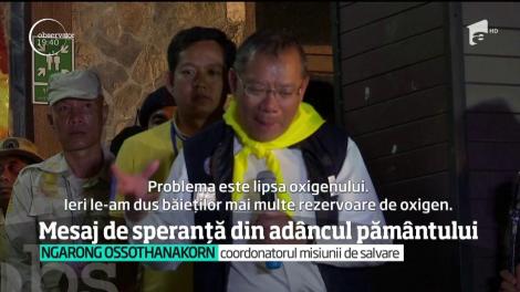 Cei 13 copii captivi în peştera inundată din Thailanda le-au trimis părinţilor scrisori emoţionante