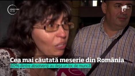 Noii absolvenţi ai Universităţii Politehnica din Bucureşti își doresc un job bine plătit în România