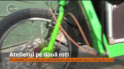 Un meşter din Deva şi-a construit o bicicletă-atelier