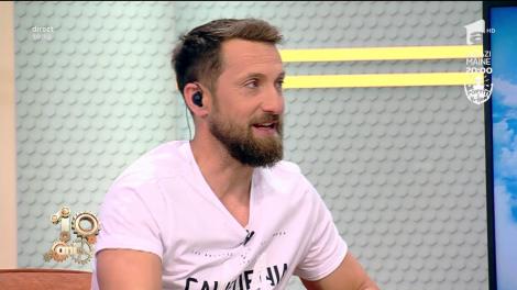 Dani Oțil, despre cuplurile care merg la plajă: "Dă-ți mă și pe umeri cu cremă, că te-ai înroșit"