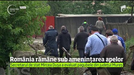 Jumătate din ţară a fost crunt lovită de furia apelor