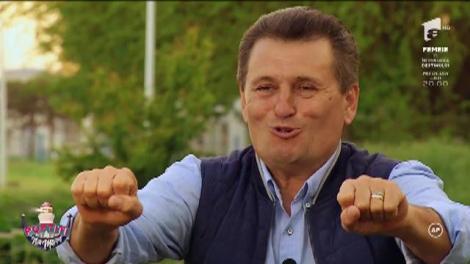 Râzi cu lacrimi! Jean de la Craiova s-a luptat cu un țap. „Să mă bată mama de o mai mulg eu pe nevastă-ta”