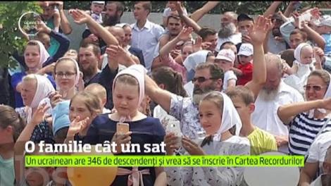 Nu e nicio glumă. El este omul care are O FAMILIE de 347 de membri! Cum a fost posibil așa ceva!