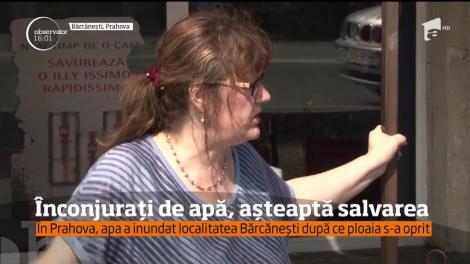 S-au oprit ploile, dar în urma lor a rămas dezastrul! Oamenii sunt înconjurați de apă și așteaptă salvarea