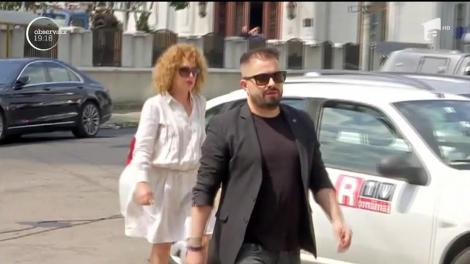 Trei dintre suspecţii care ar fi vândut droguri în lumea showbiz-ului au petrecut noaptea în arest. Câți ani ar putea petrece la închisoare vedetele