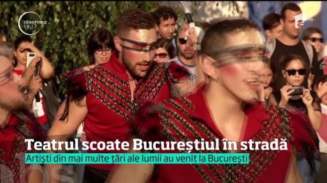 Explozie de culoare, sunet şi lumini la Festivalul Internaţional de Teatru de Stradă Bucureşti