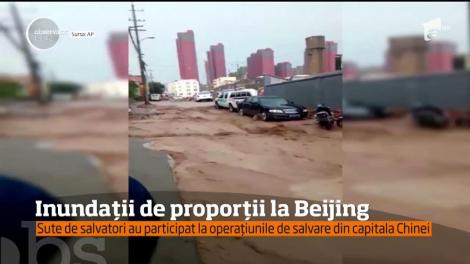 Distrugeri masive la Beijing, după ce o furtună puternică a lovit puternic regiunea!