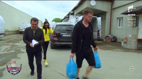 Margherita și Claudiu Moroșanu trebuie să curețe peștii de mațe: "Mamă, ce scârbos!"