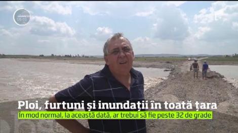 România nu scapă de coşmarul inundaţiilor