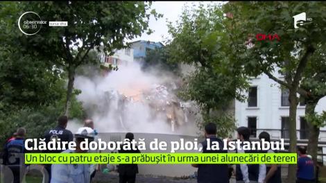 O clădire cu patru etaje din Istanbul s-a prăbuşit după o alunecare de teren