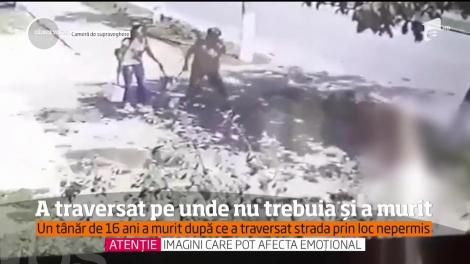 ATENŢIE, scene şocante! ACCIDENT mortal, surprins pe camerele de supraveghere. Un copil de 16 ani a fost SPULBERAT de un autoturism
