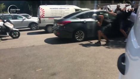 În Barcelona, şoferii de taxi fac grevă, nemulţumiţi de activitatea companiilor de tip Uber