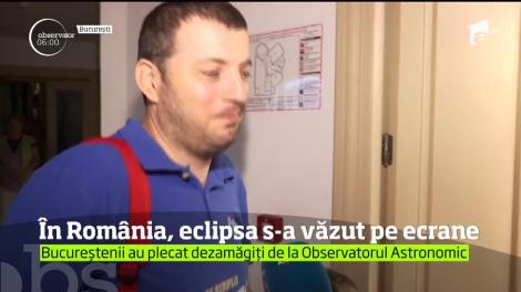 Milioane de oameni din lumea întreagă au stat cu ochii aţintiţi spre cer, ca să urmărească cea mai lungă eclipsă de Lună din acest secol